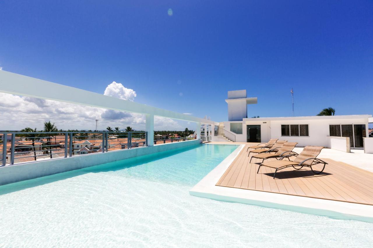 Ducassi Suites Rooftop Pool - Beach Club And Spa Пунта-Кана Экстерьер фото