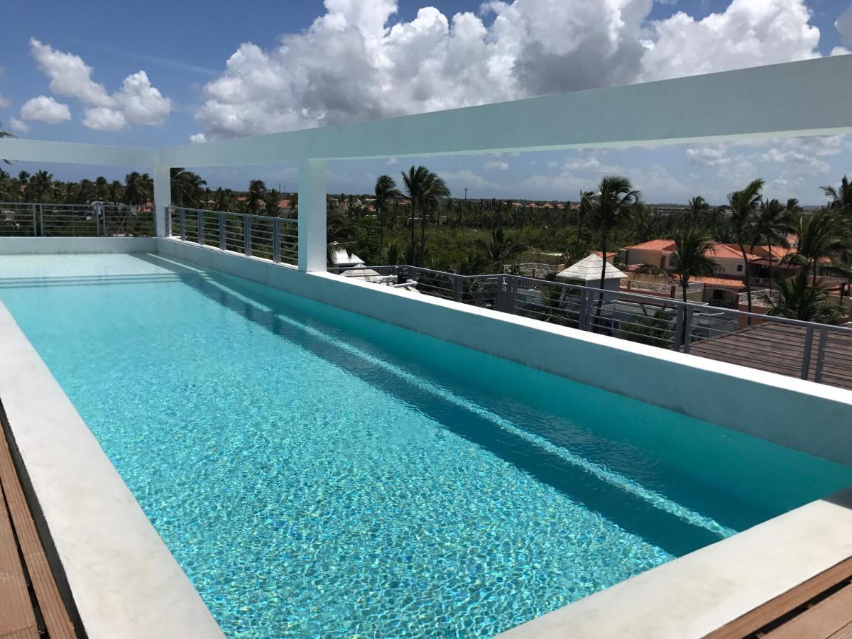 Ducassi Suites Rooftop Pool - Beach Club And Spa Пунта-Кана Экстерьер фото
