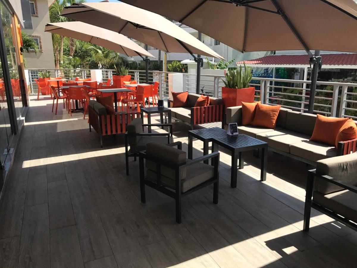 Ducassi Suites Rooftop Pool - Beach Club And Spa Пунта-Кана Экстерьер фото